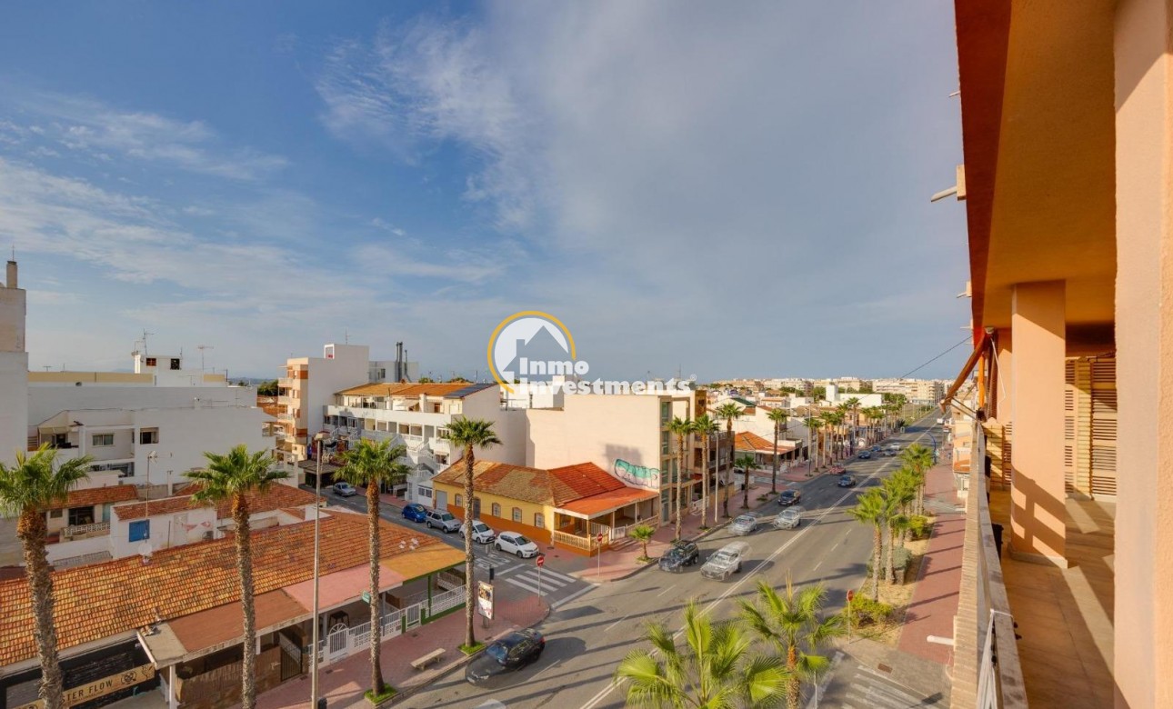 Resale - Apartment - Torrevieja - Beach