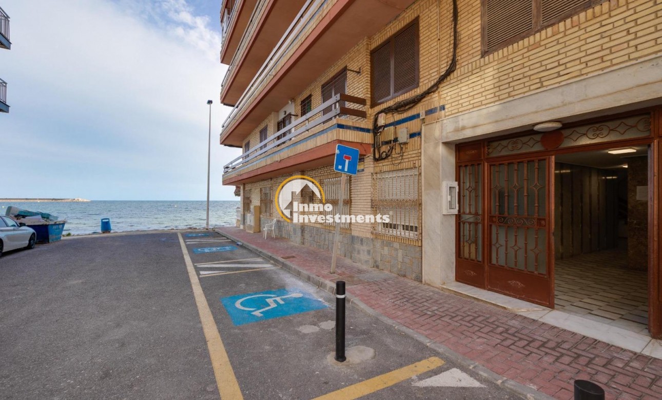 Resale - Apartment - Torrevieja - Beach