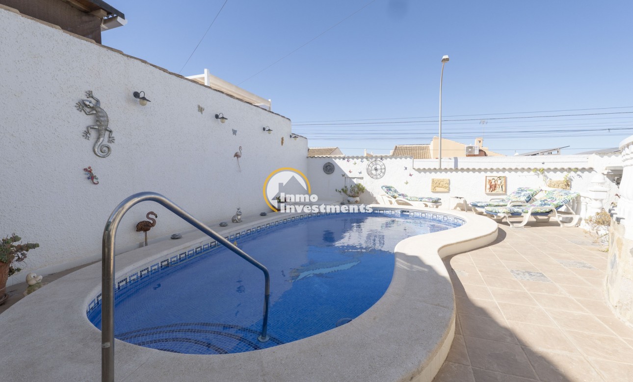 Resale - Villa - Torrevieja - San Luis
