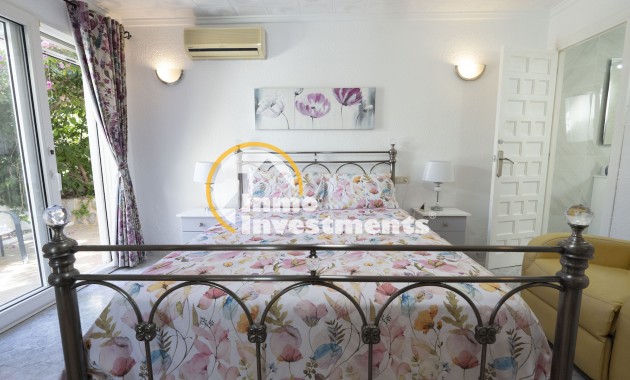 Resale - Villa - Torrevieja - San Luis