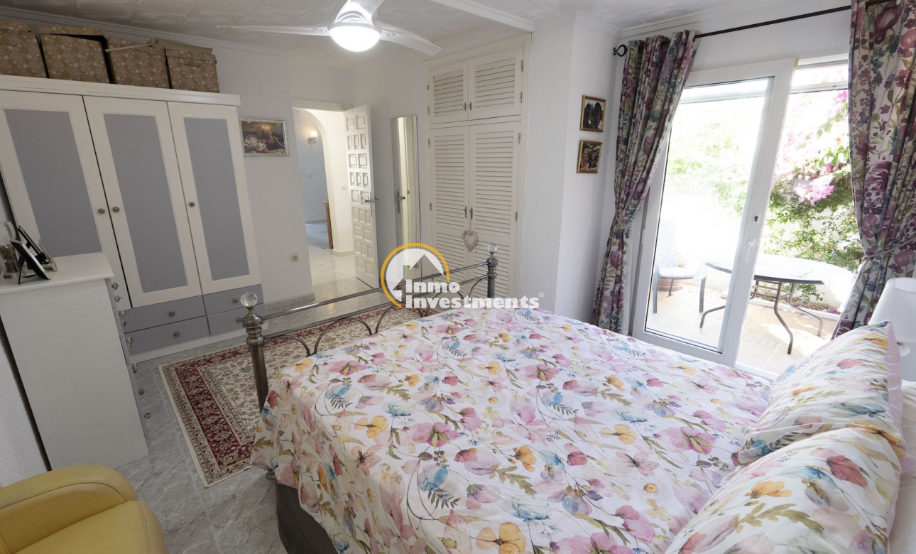 Resale - Villa - Torrevieja - San Luis