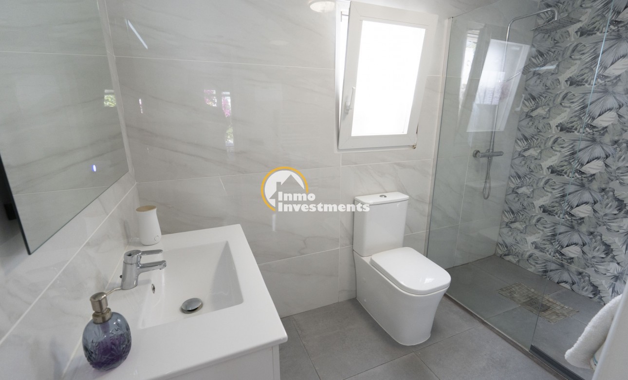 Resale - Villa - Torrevieja - San Luis