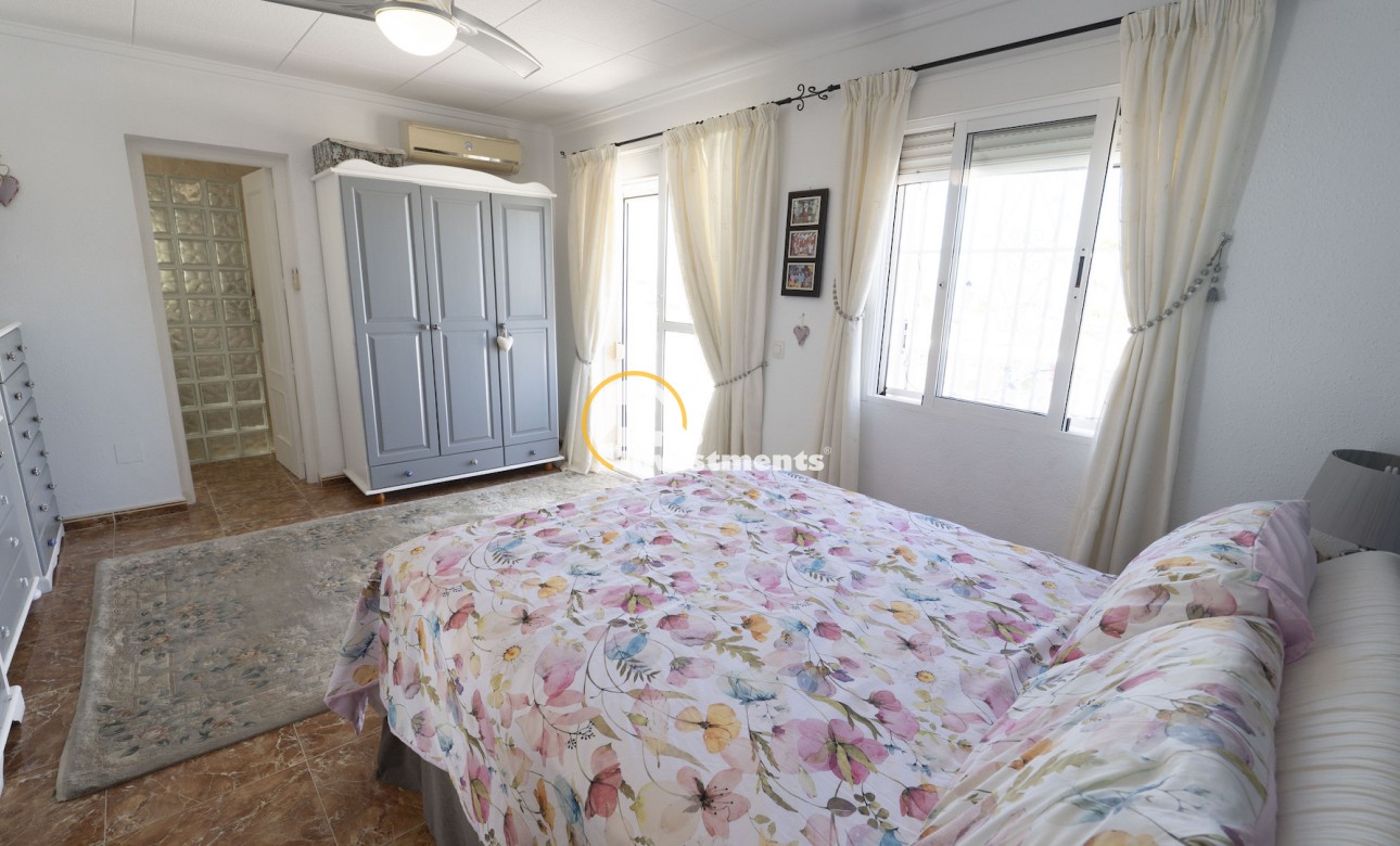 Resale - Villa - Torrevieja - San Luis