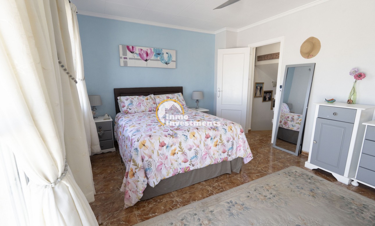 Resale - Villa - Torrevieja - San Luis