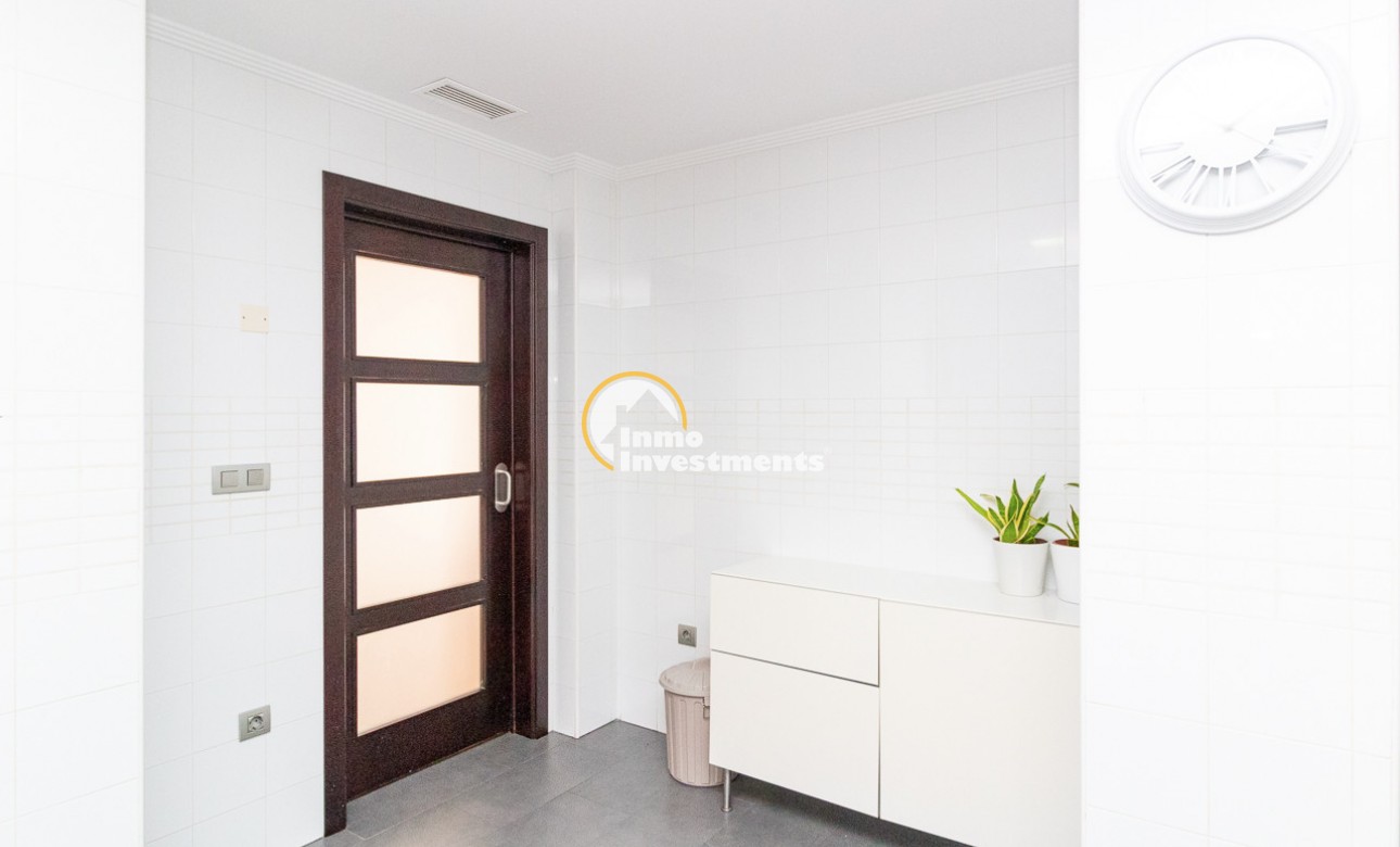 Resale - Penthouse - Torrevieja - Beach