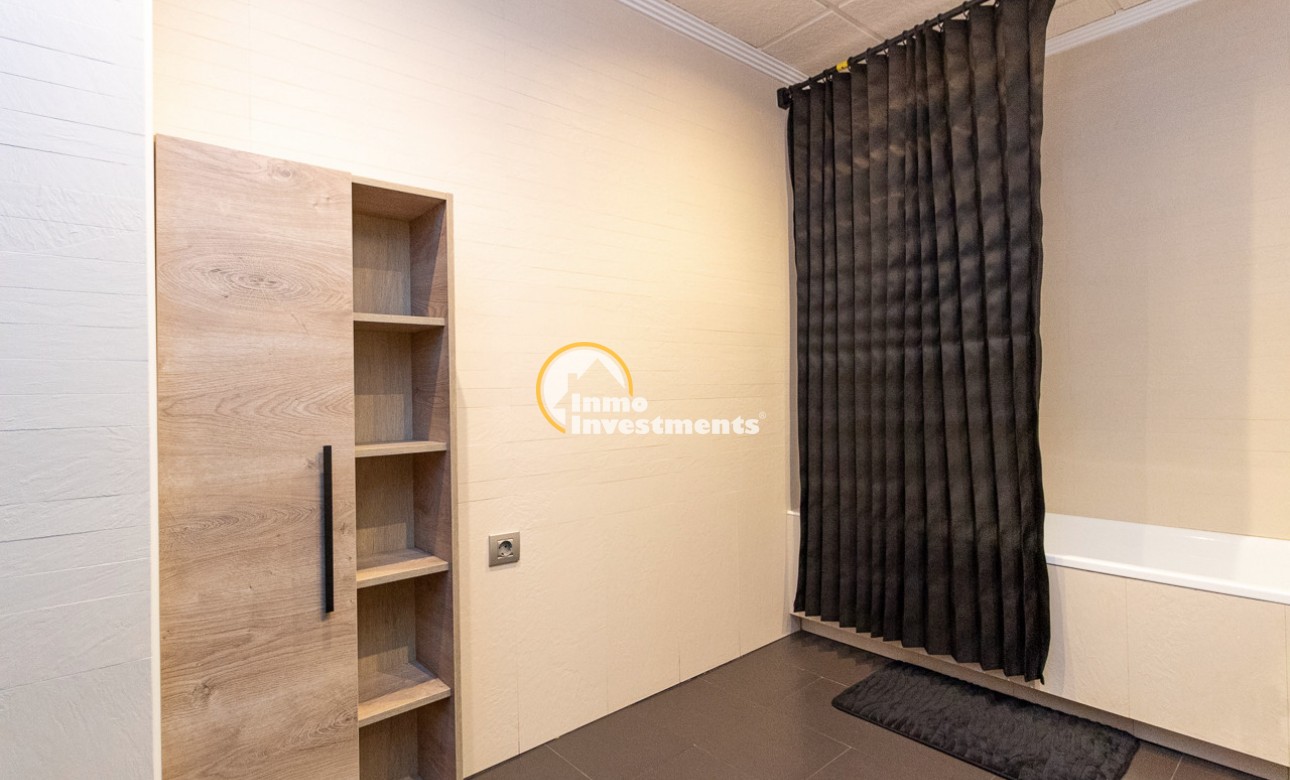 Resale - Penthouse - Torrevieja - Beach