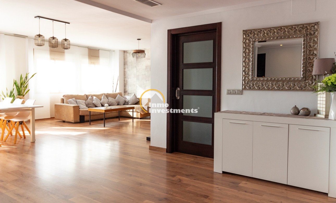 Resale - Penthouse - Torrevieja - Beach