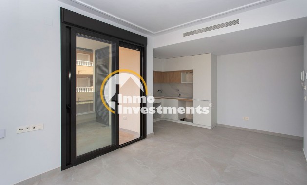 Resale - Apartment - Torrevieja - Beach