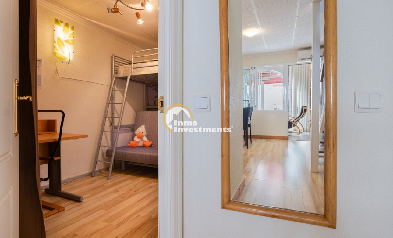 Resale - Town house - Torrevieja - La Siesta