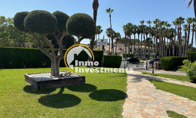 Resale - Apartment - Villamartin - Plaza