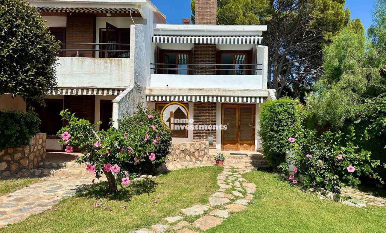 Resale - Apartment - Villamartin - Plaza