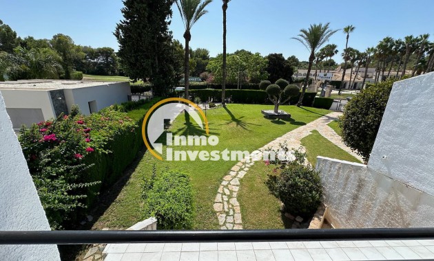Resale - Apartment - Villamartin - Plaza