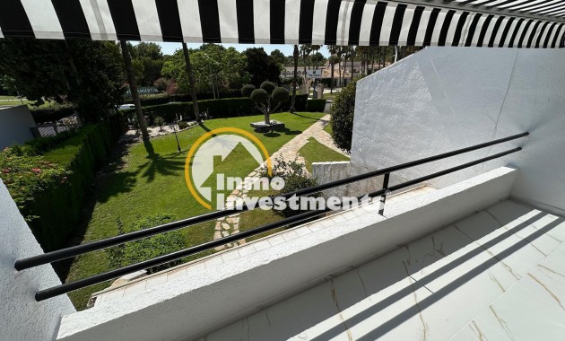 Resale - Apartment - Villamartin - Plaza