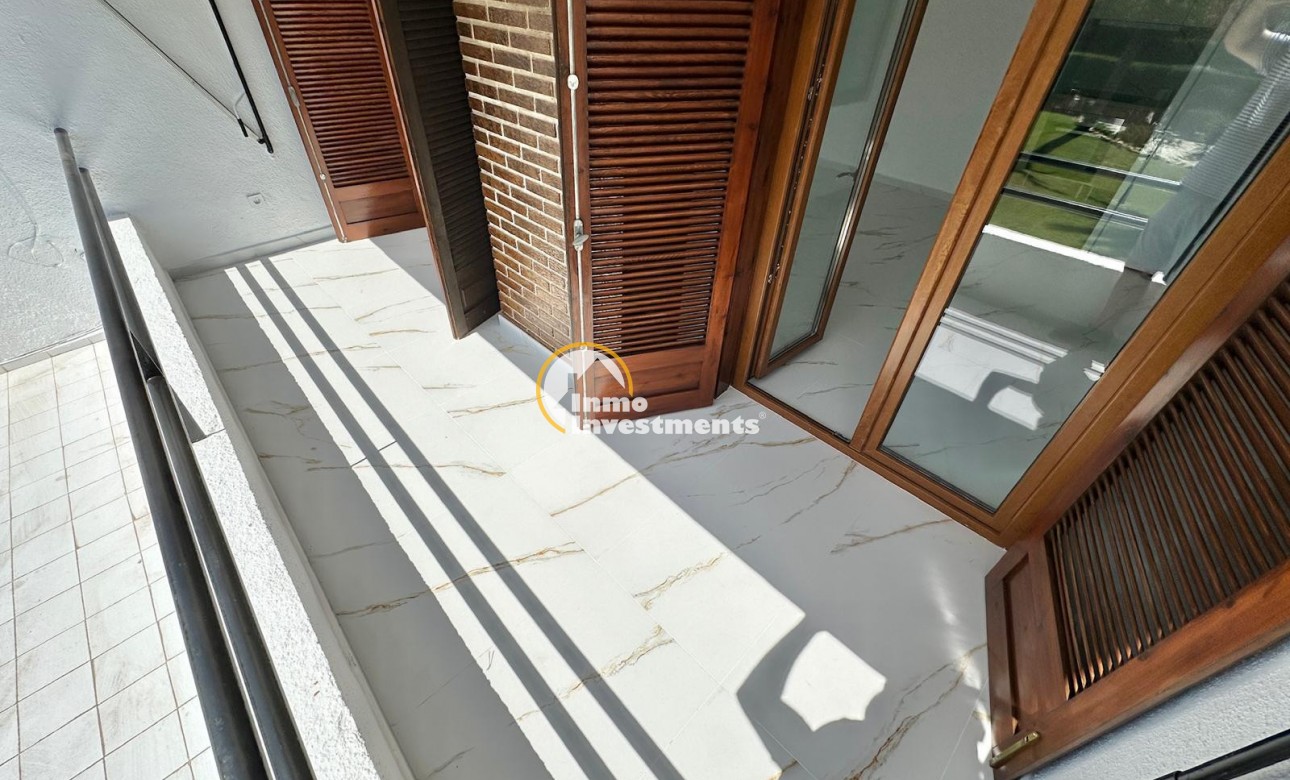 Resale - Apartment - Villamartin - Plaza