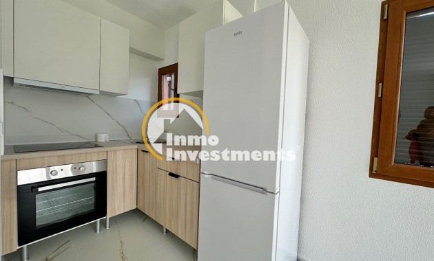 Resale - Apartment - Villamartin - Plaza