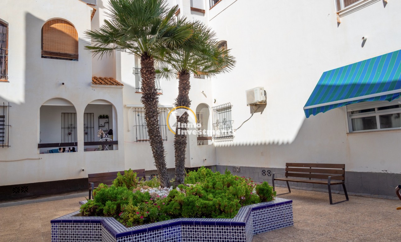 Resale - Apartment - Torrevieja - Beach