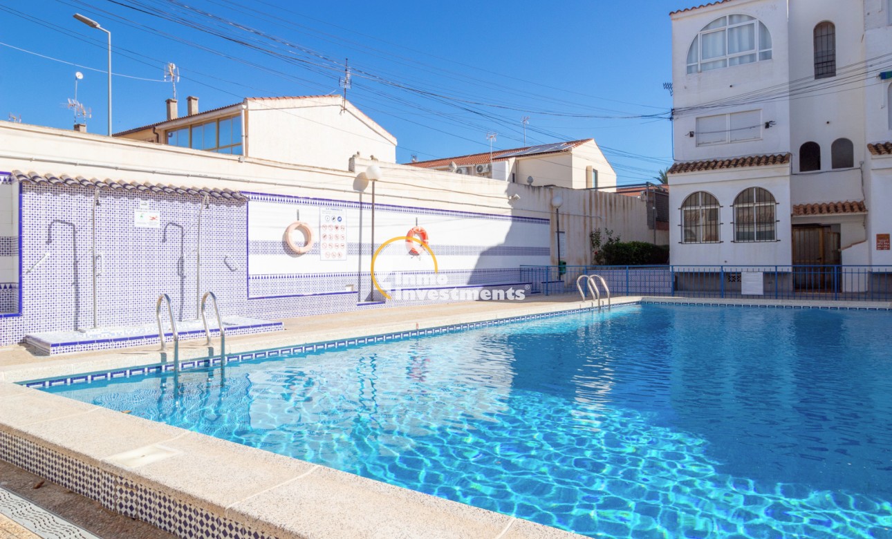 Resale - Apartment - Torrevieja - Beach