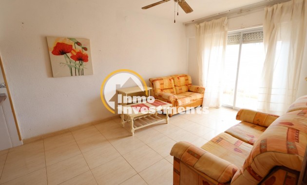 Resale - Apartment - Punta Prima - Beachside