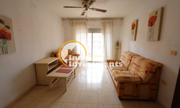Resale - Apartment - Punta Prima - Beachside