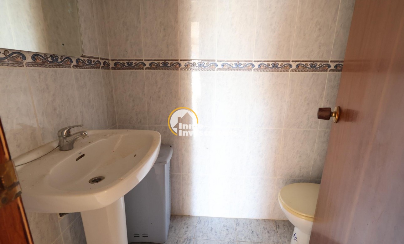 Resale - Apartment - Punta Prima - Beachside