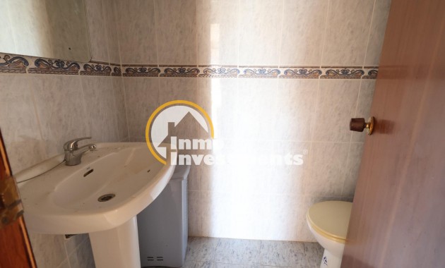 Resale - Apartment - Punta Prima - Beachside