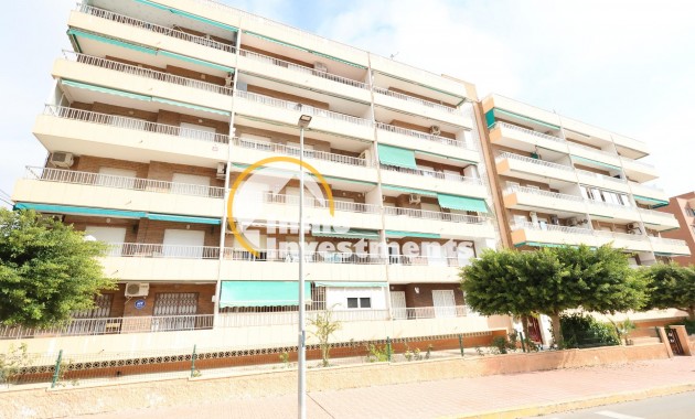 Resale - Apartment - Punta Prima - Beachside