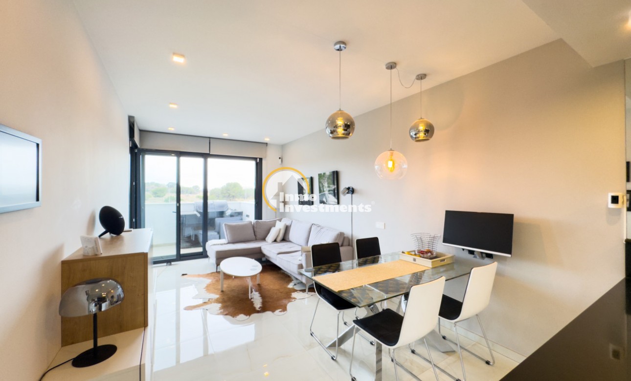 Resale - Apartment - Los Altos