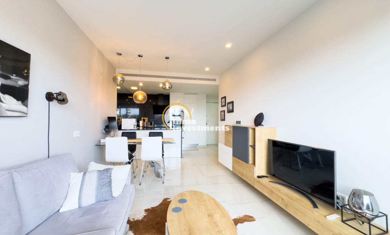 Resale - Apartment - Los Altos