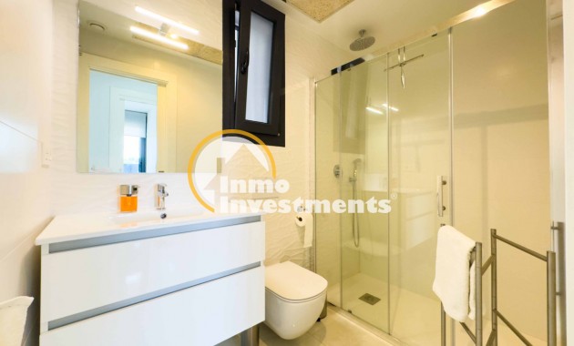 Resale - Apartment - Los Altos