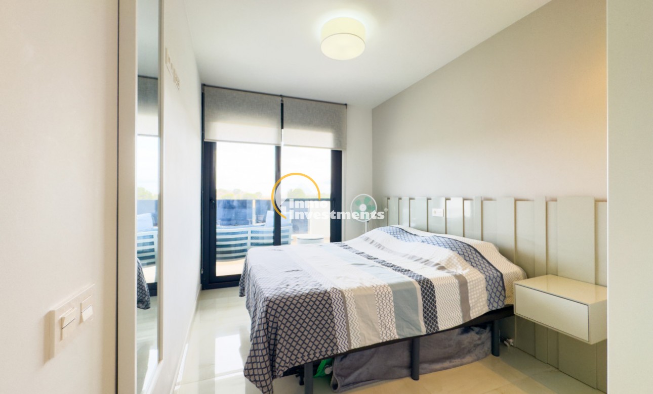 Resale - Apartment - Los Altos