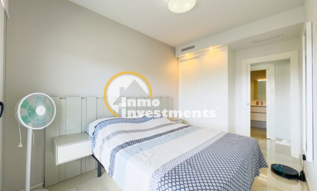 Resale - Apartment - Los Altos