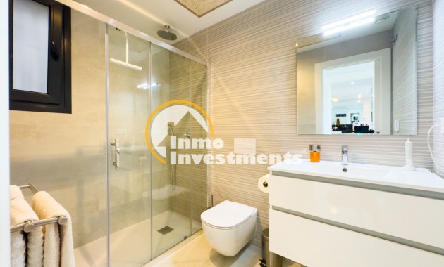 Resale - Apartment - Los Altos