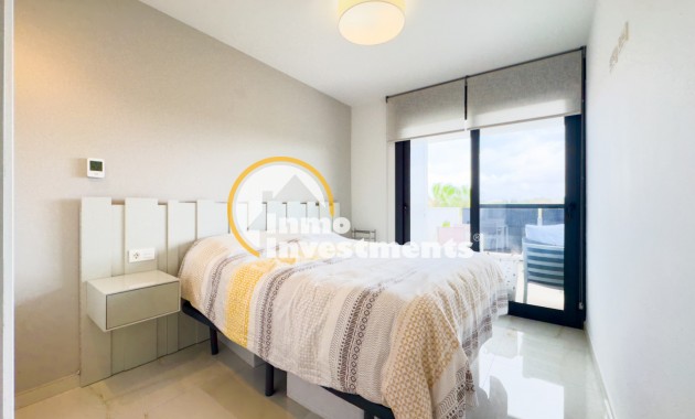 Resale - Apartment - Los Altos