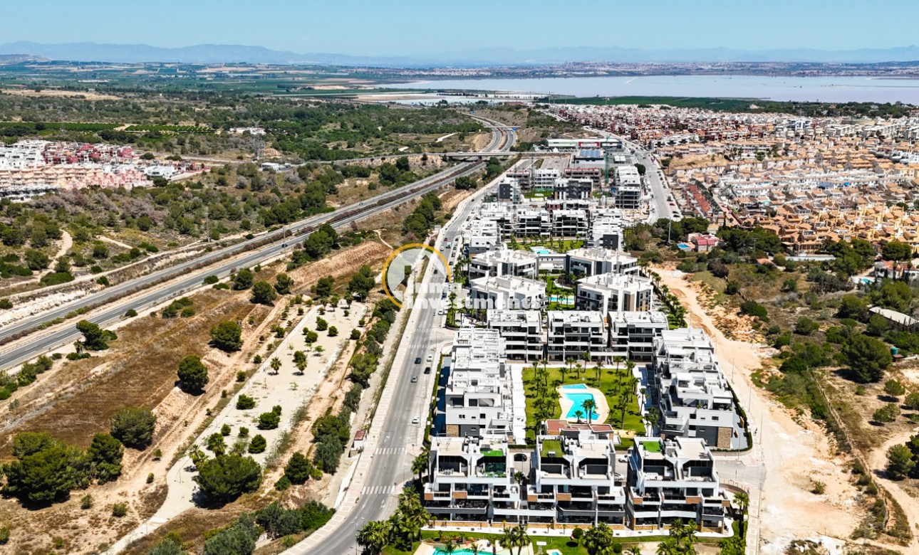 Resale - Apartment - Los Altos