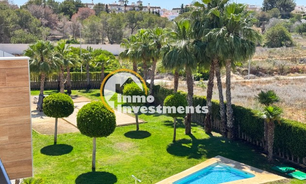 Resale - Apartment - Los Altos