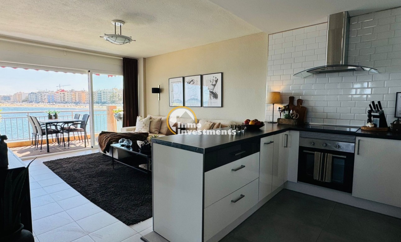 Resale - Apartment - Torrevieja - Beach