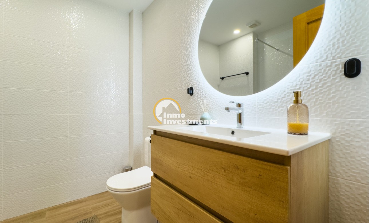 Resale - Apartment - Lomas de Cabo Roig - Playa Golf