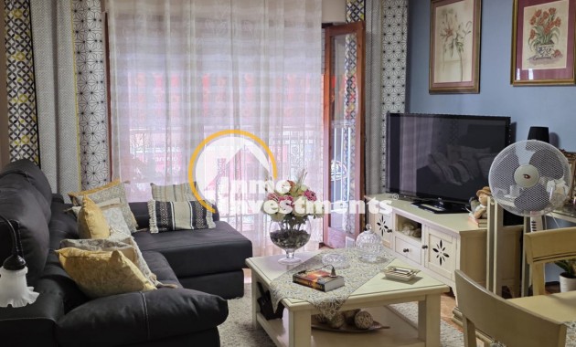 Resale - Apartment - Torrevieja - Playa de los Naufragos