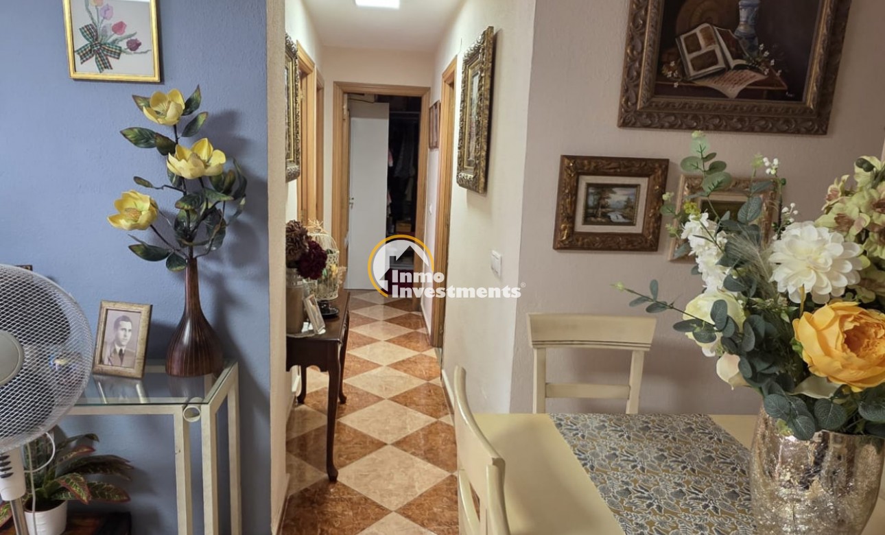 Resale - Apartment - Torrevieja - Playa de los Naufragos