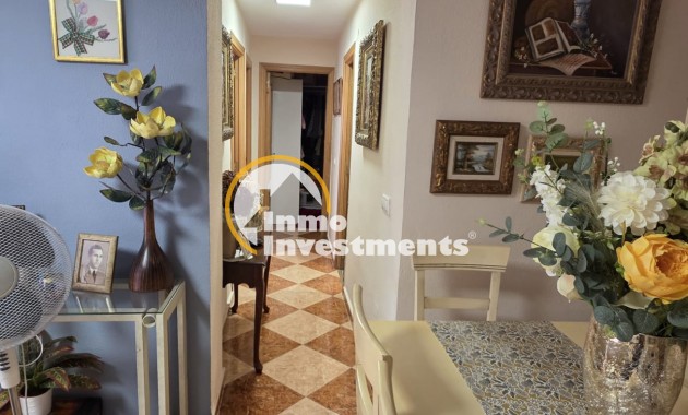 Resale - Apartment - Torrevieja - Playa de los Naufragos