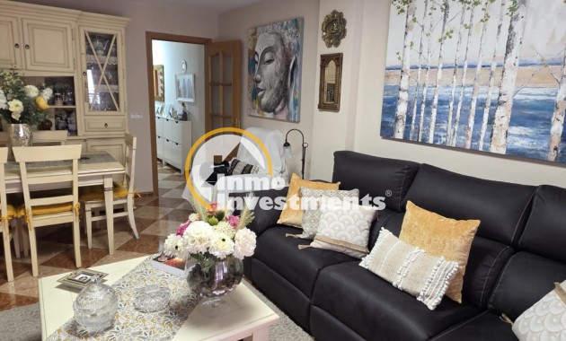 Resale - Apartment - Torrevieja - Playa de los Naufragos