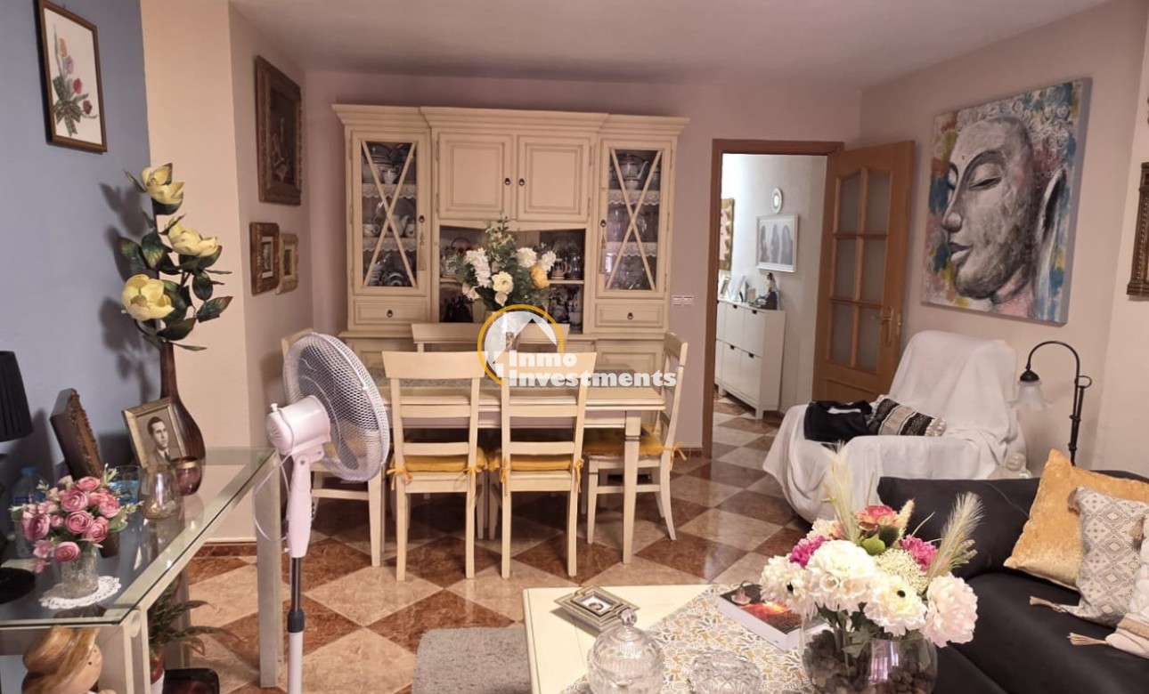 Resale - Apartment - Torrevieja - Playa de los Naufragos