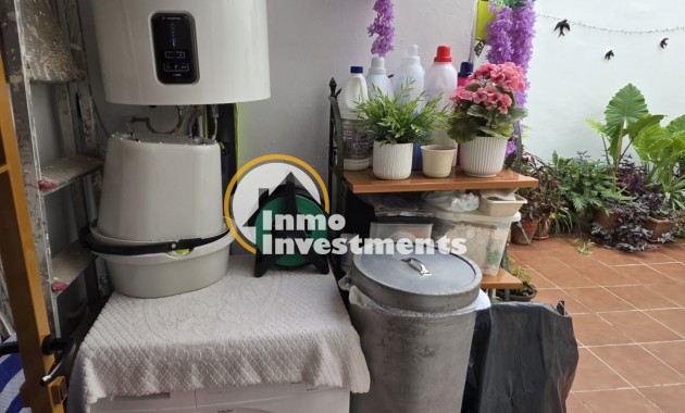 Resale - Apartment - Torrevieja - Playa de los Naufragos