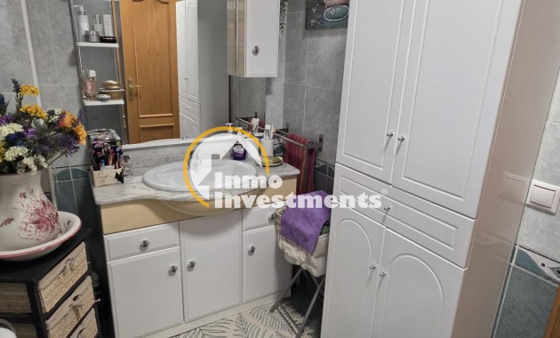 Resale - Apartment - Torrevieja - Playa de los Naufragos