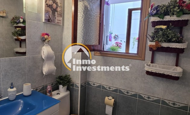 Resale - Apartment - Torrevieja - Playa de los Naufragos