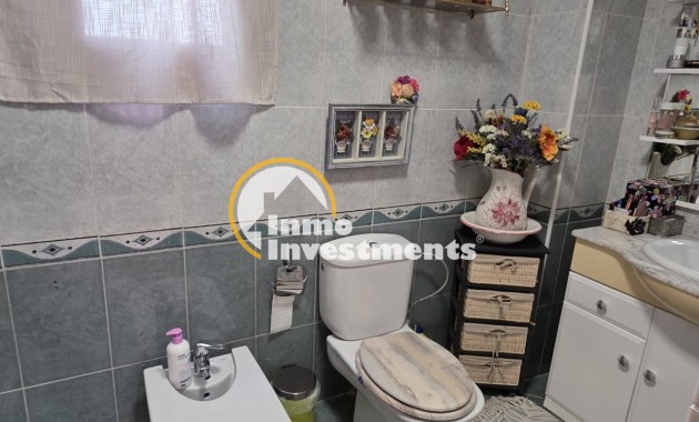 Resale - Apartment - Torrevieja - Playa de los Naufragos