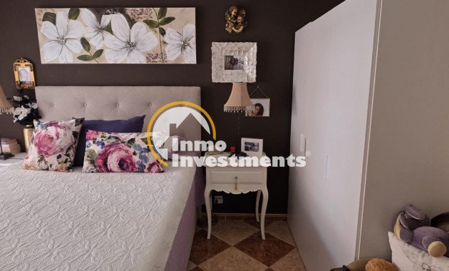 Resale - Apartment - Torrevieja - Playa de los Naufragos