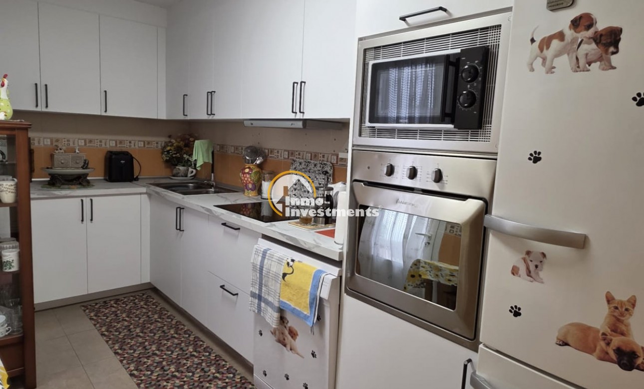 Resale - Apartment - Torrevieja - Playa de los Naufragos