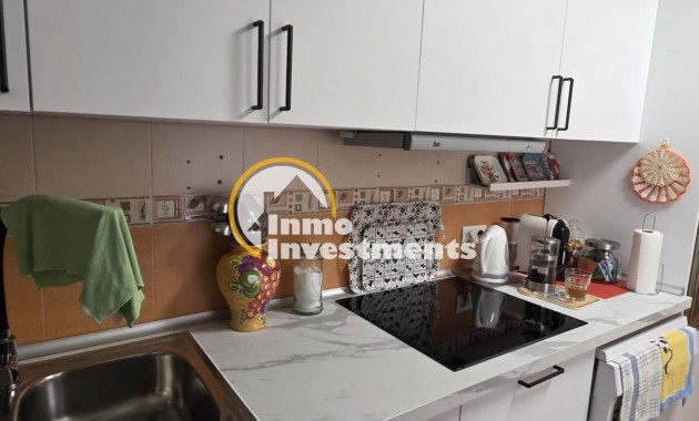 Resale - Apartment - Torrevieja - Playa de los Naufragos