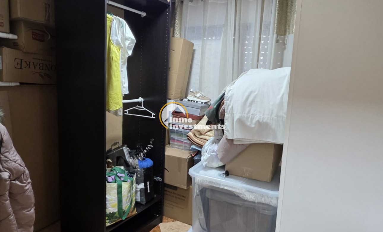 Resale - Apartment - Torrevieja - Playa de los Naufragos